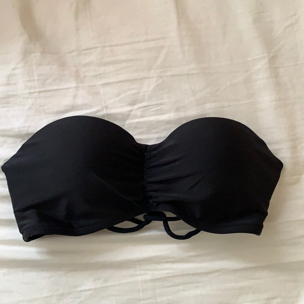Black strapless bathing suit